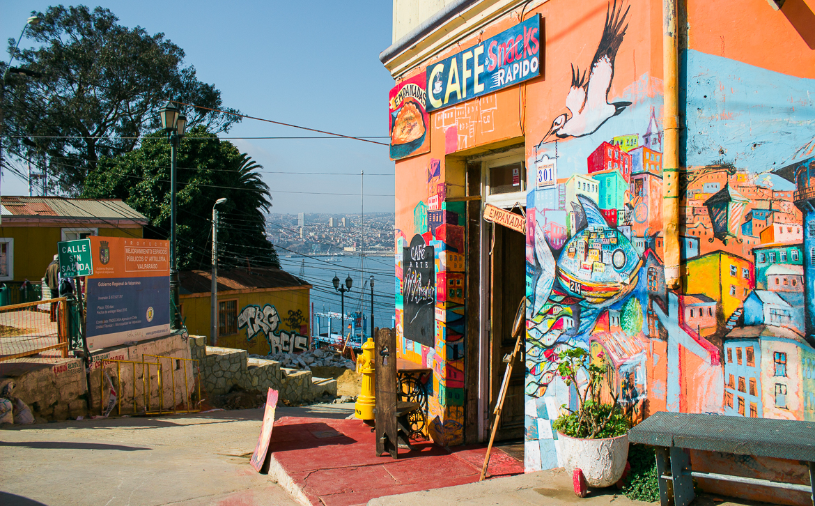 Valparaíso | Viajando na Janela