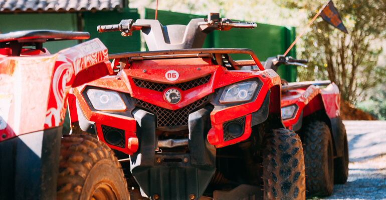 Passeio de quadriciclo em Macacos, Minas Gerais