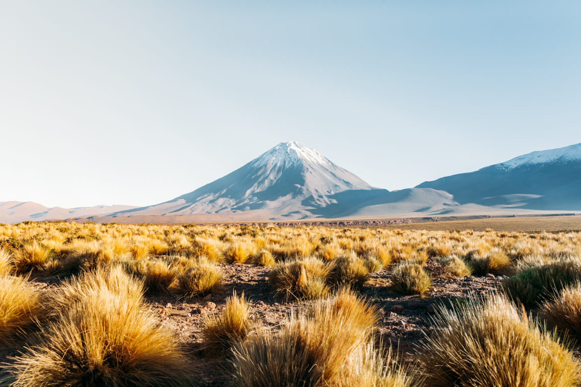 Roteiro no Deserto do Atacama - Vista para o Vulcão Licancabur
