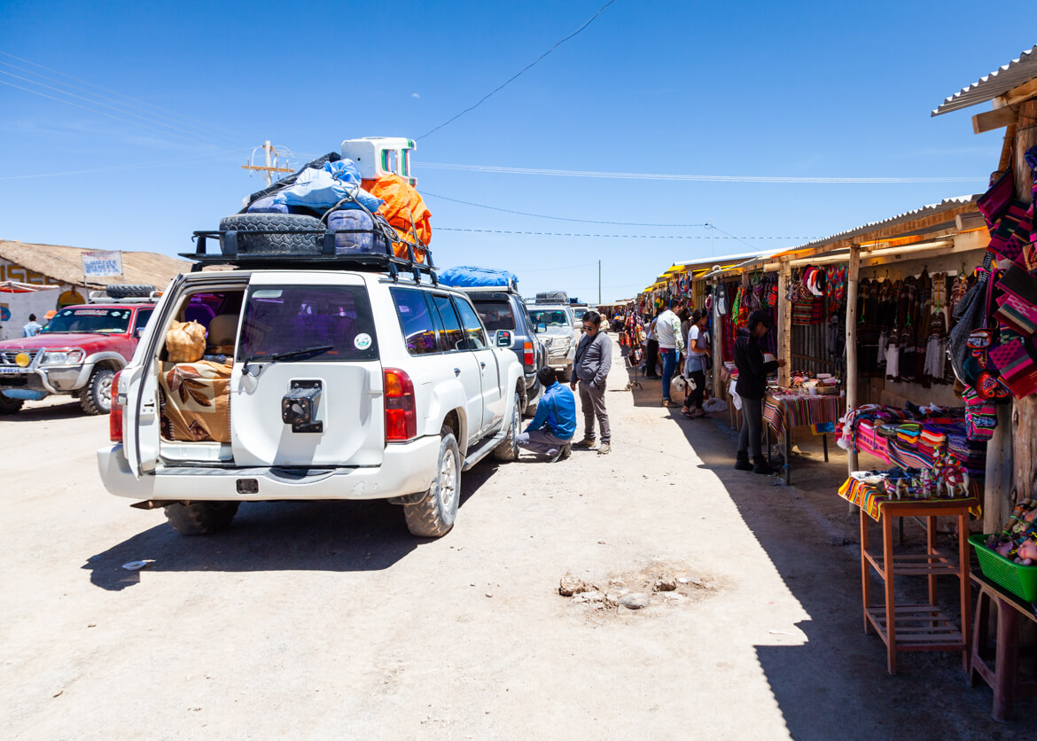 Salar de Uyuni: Feirinha de Colchani - é a última parada do tour pra quem começa no Atacama