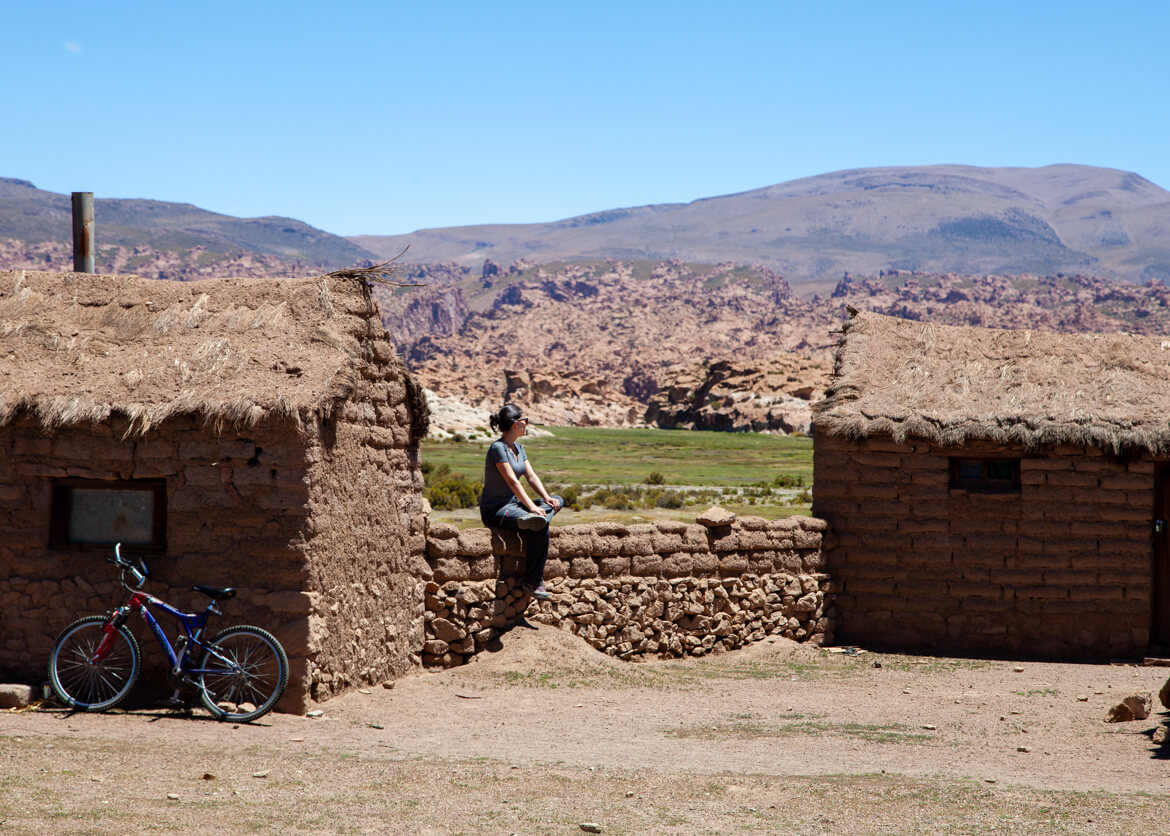 Construções rústicas pelo caminho - essas ficam próximas ao local que almoçamos no segundo dia do tour do Salar de Uyuni
