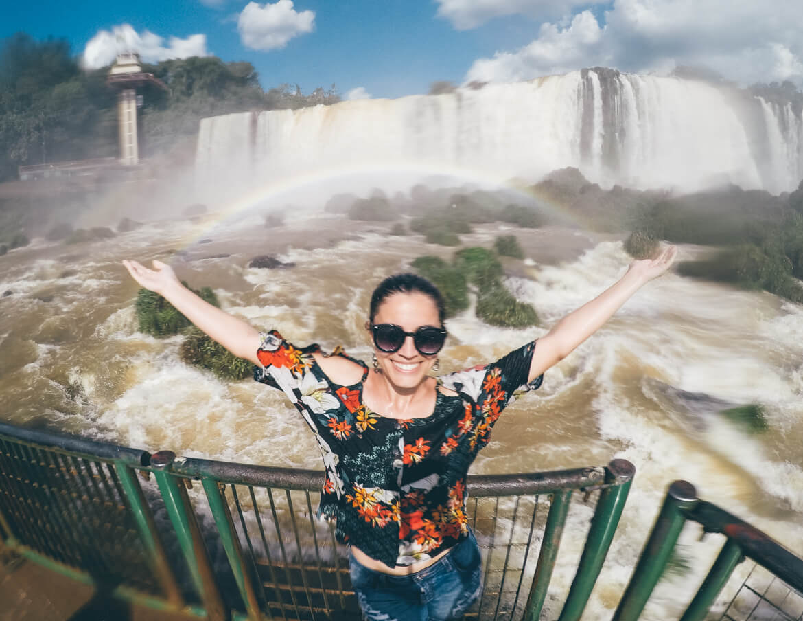 Foto tirada com uma GoPro na passarela sobre o rio Iguaçu
