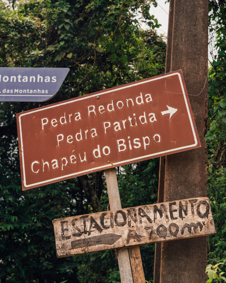 placa pedra redonda, Monte Verde