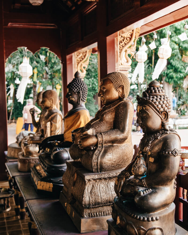 Ching Mai, Tailândia - estátuas