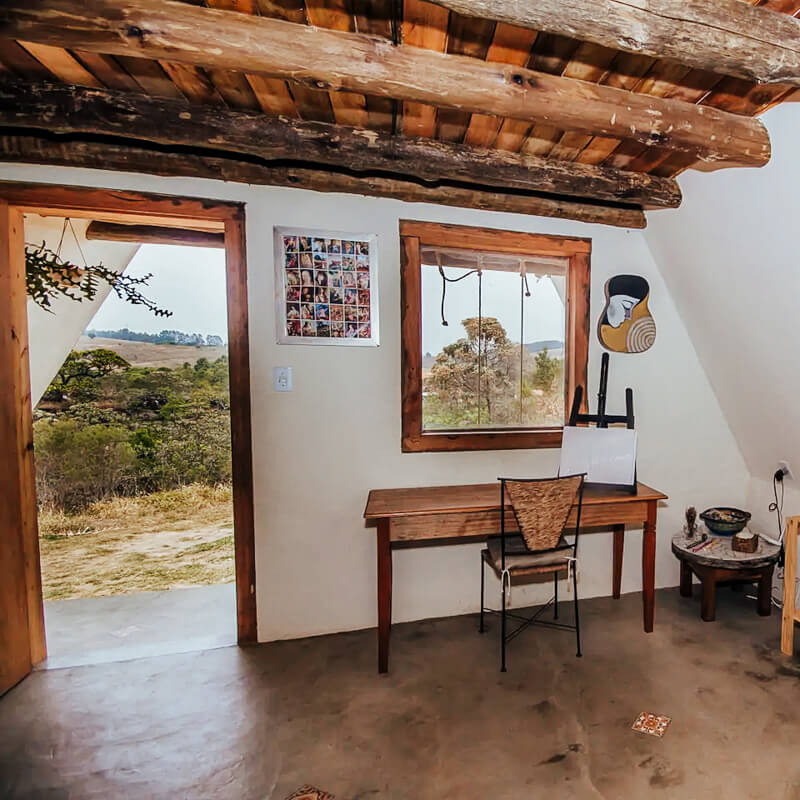 Airbnb Carrancas: Chalé Casa Atelie